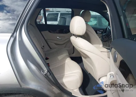 2021 Mercedes-Benz Glc 300 4Matic Suv z USA, uszkodzony, nr VIN W1N0G8EB0MV319369